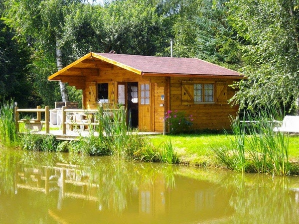 Chalet au bord de l'eau